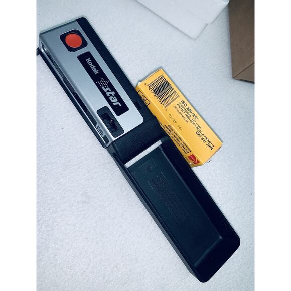 VTG Kodak STAR Program Camera And Expired 110 Film 1989 Original Packaging NOS - Picture 3 of 8